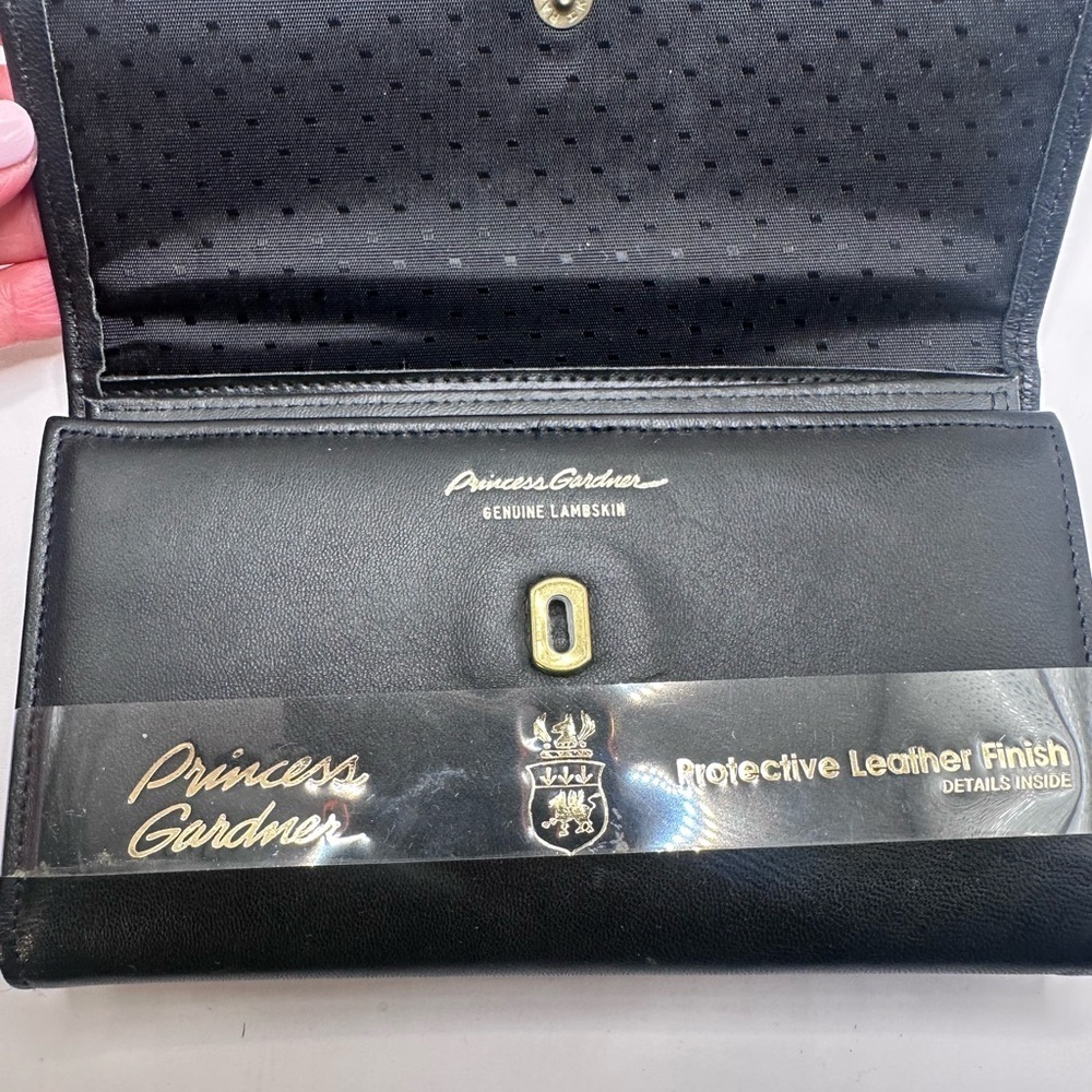 Princess Polly Black Key & Card Holder with Gold Accents